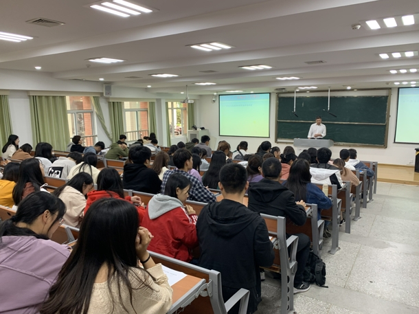 4 在淮南师范大学经济与管理学院招生宣讲(发文稿).jpg 4 在淮南师范大学经济与管理学院招生宣讲(发文稿).jpg